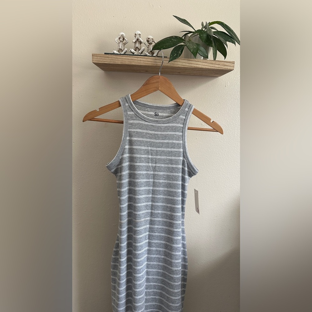 Kohl's Gray and White Fitted Sleeveless dress